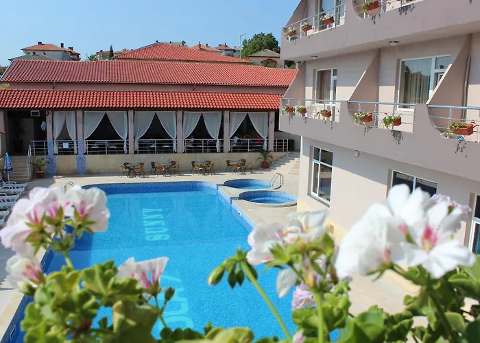 Luxor Complex 3* Ivaylovgrad